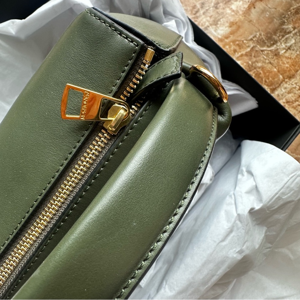 JW Anderson JWA Corner Small Leather Shoulder Bag - Picture 4 of 7
